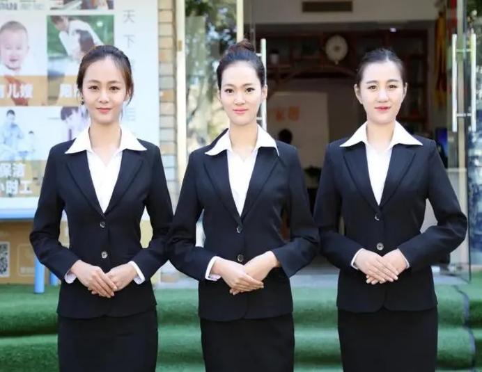 专业礼仪服务 接待与主持的艺术融合